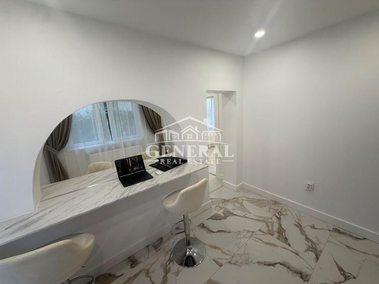 Apartament cu 4 camere decomandat în Central