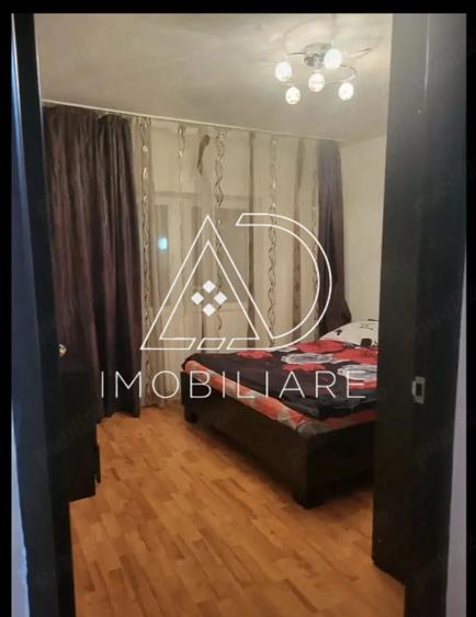 Apartament cu 3 camere decomandat în Central
