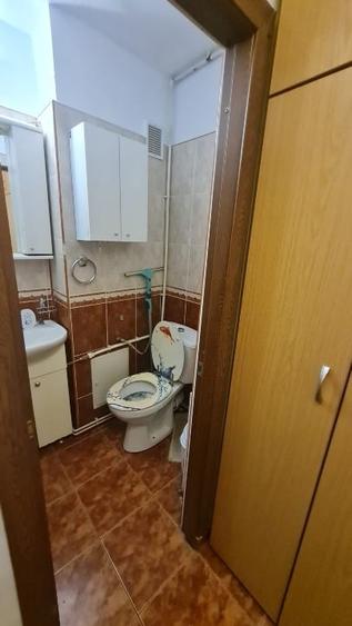 Garsonieră semidecomandată, mobilată în Gorjului