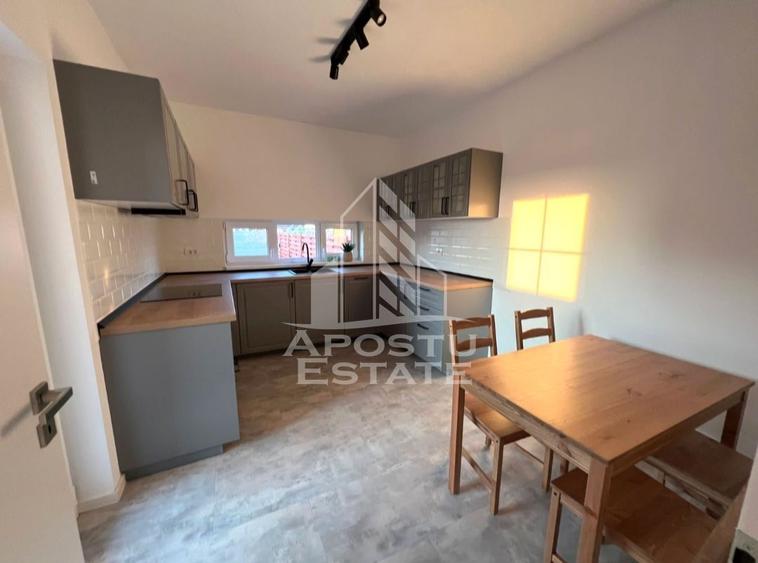 Duplex cu 4 camere cu Canalizare în Dumbrăvița
