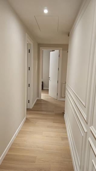 Apartament cu 3 camere decomandat în Barbu Văcărescu