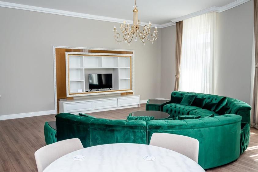 Apartament cu 2 camere, mobilat în Sinaia