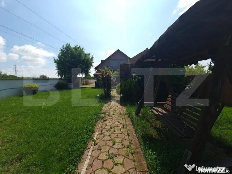 Casă cu 5 camere cu Teren 2022 Mp în Valea