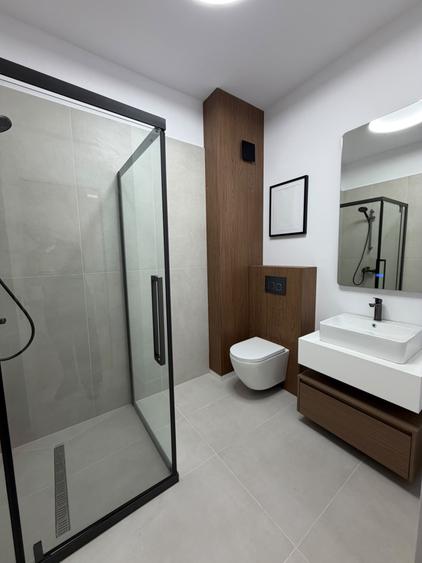 Apartament cu 2 camere semidecomandat, mobilat în Florești