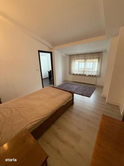 Apartament cu 3 camere, mobilat în Central