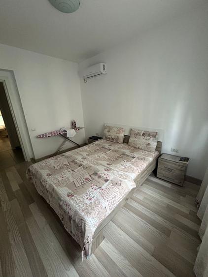 Apartament cu 3 camere decomandat, mobilat în Central