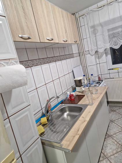 Apartament cu 3 camere decomandat în Exterior Vest