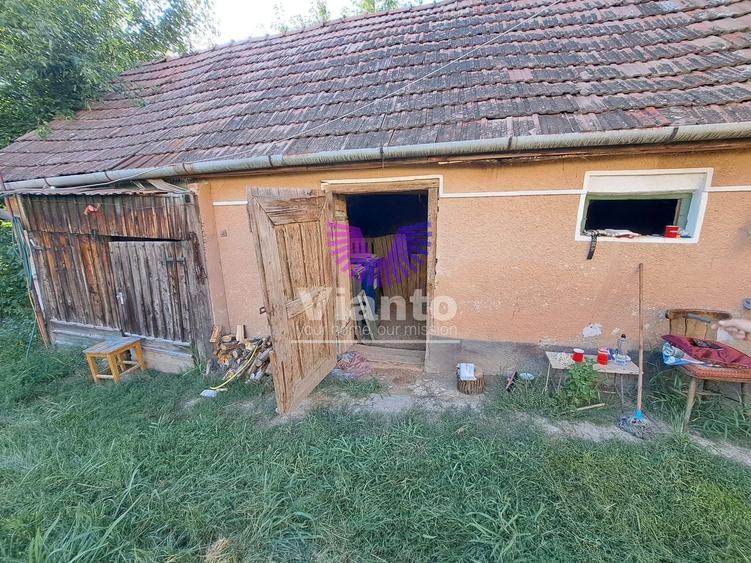 Casă individuală cu 3 camere cu Canalizare în Ruși