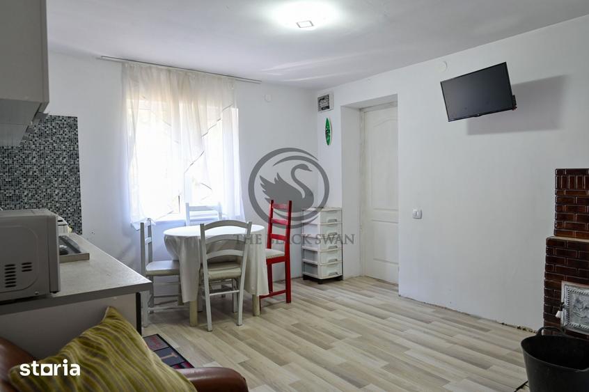 Casă cu 2 camere cu Teren 2846 Mp în Mănești