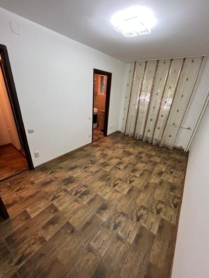 Garsonieră decomandată, mobilată în Drumul Taberei