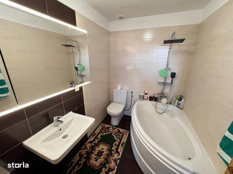 Apartament cu 3 camere semidecomandat, mobilat în Corbeanca