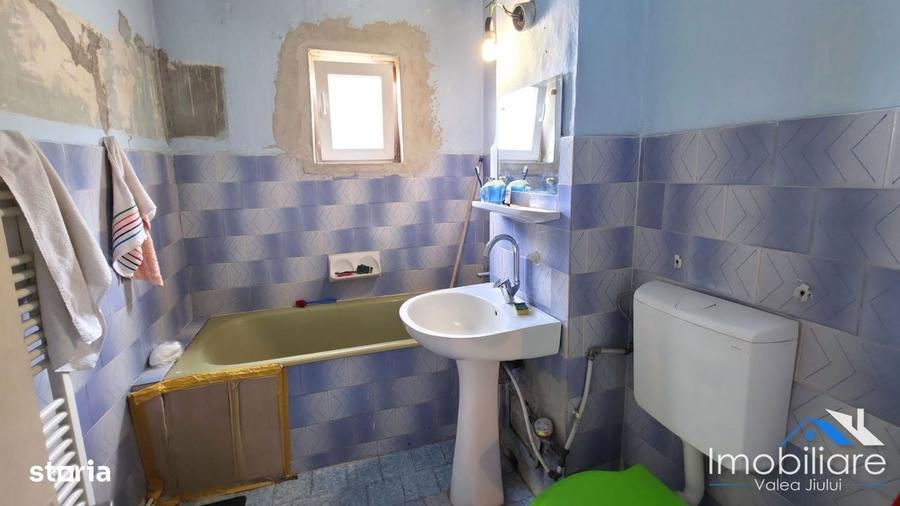 Apartament 3 camere, Vulcan, Str. Pinului, Etaj 2, 63 mp, 2 balcoane - 7