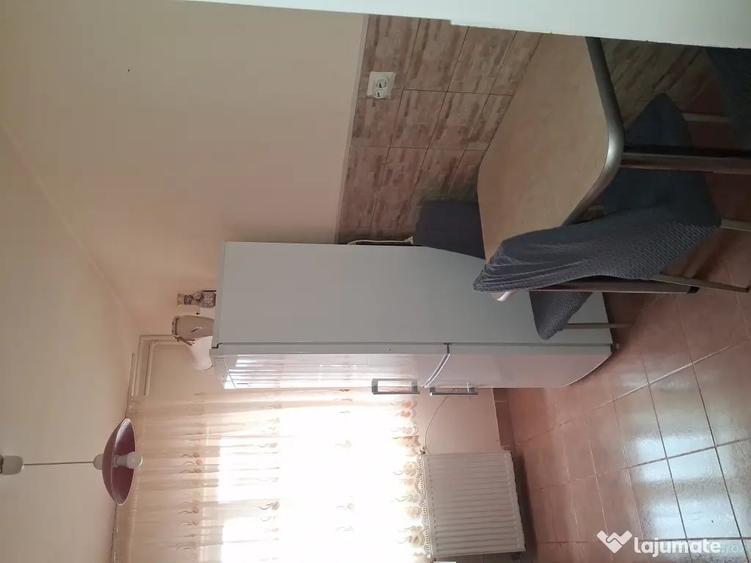 Apartament cu 2 camere decomandat în Florești