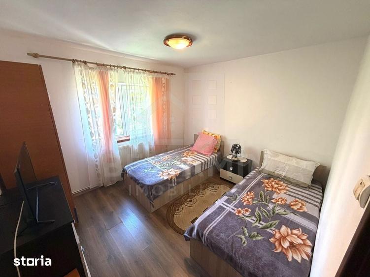 Apartament cu 3 camere decomandat în Craiovița Nouă