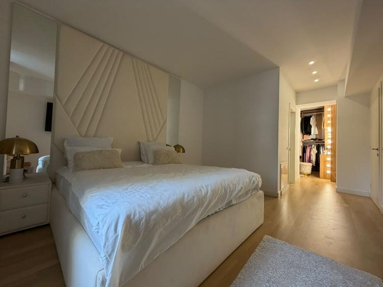 Apartament cu 3 camere decomandat în Pipera
