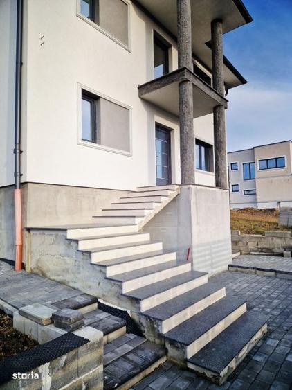 Casă cu 4 camere în Chinteni