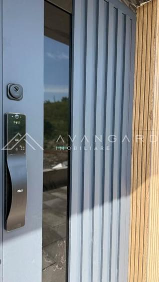 Duplex cu 4 camere cu Canalizare în Iris