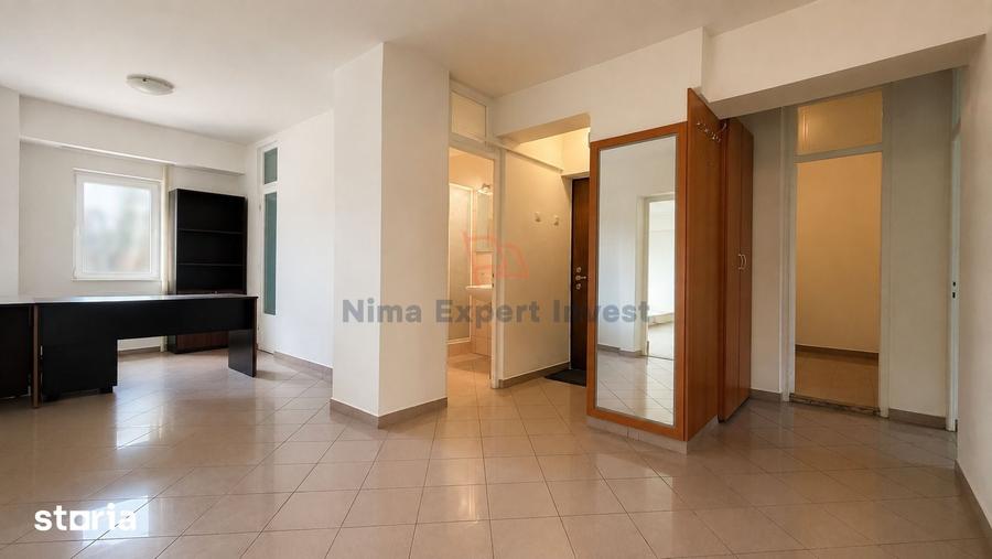 Apartament cu 4 camere în Centrul Civic
