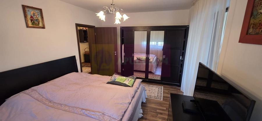 Apartament cu 2 camere semidecomandat în Opler
