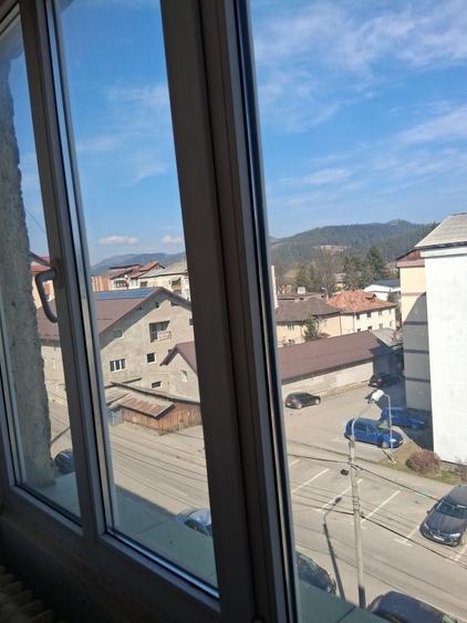 Garsonieră decomandată în Central