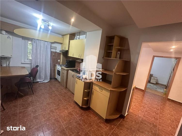 Apartament cu 4 camere decomandat, mobilat în Lipovei — fotografia 2