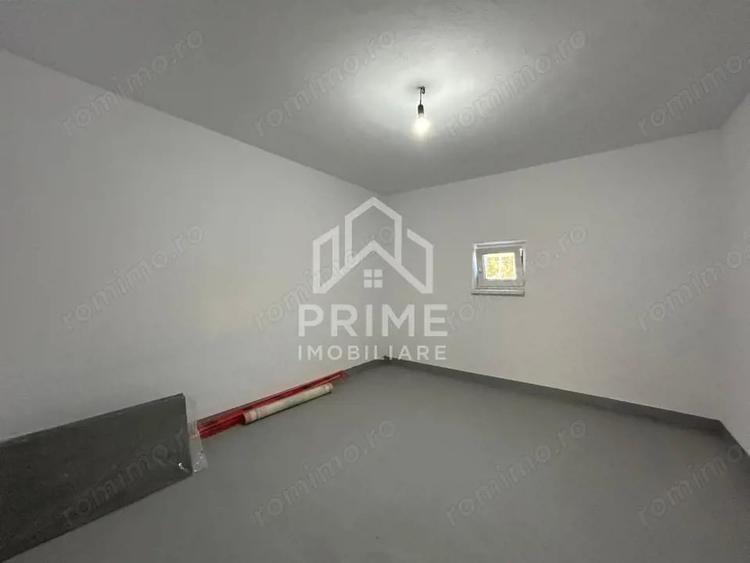 Casă cu 8 camere cu Teren 504 Mp în Central