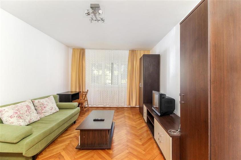 Apartament cu 2 camere decomandat, mobilat în Zorilor