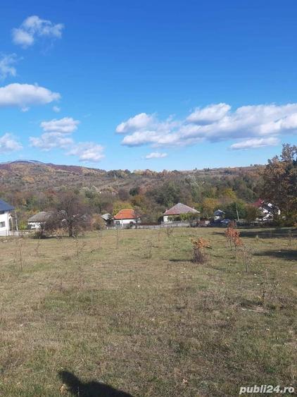 Teren de 5500 mp, în Central