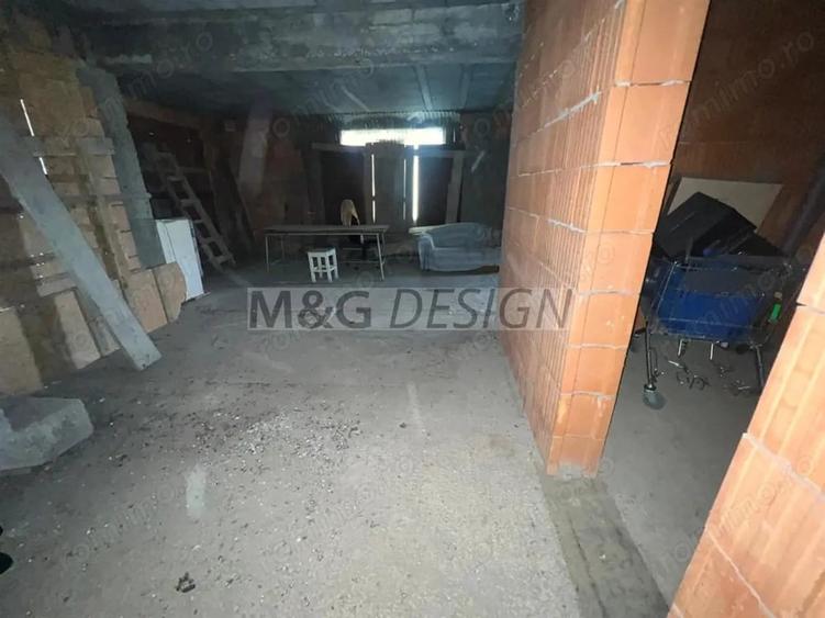 Casă cu 6 camere cu Teren 1325 Mp în Uliuc