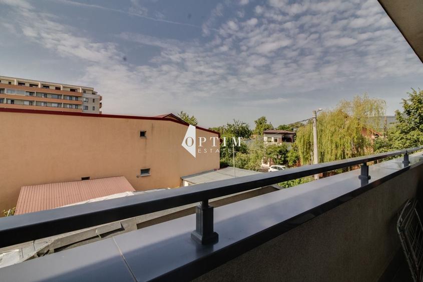 Apartament cu 3 camere semidecomandat, mobilat în Băneasa