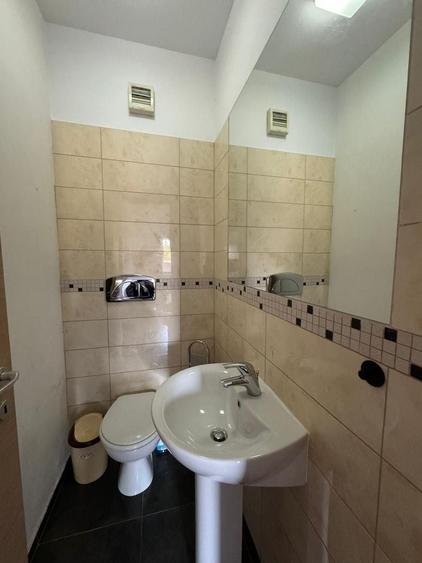 Apartament cu 2 camere semidecomandat, mobilat în Băneasa