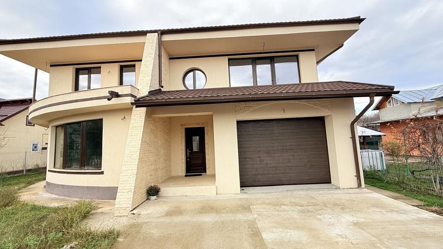 Casă individuală cu 5 camere cu Canalizare în Cornu de Jos (Cornu)