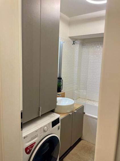 Apartament cu 2 camere semidecomandat, mobilat în Unirii