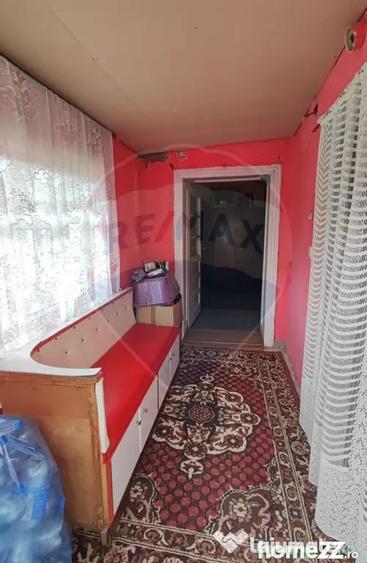 Casă cu 4 camere cu Teren 1710 Mp în Fonău