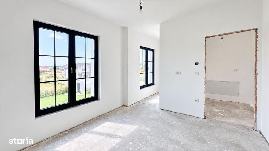 Casă cu 4 camere cu Teren 634 Mp în Ghiroda