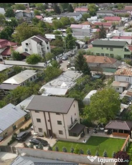 Casă cu 7 camere în Central