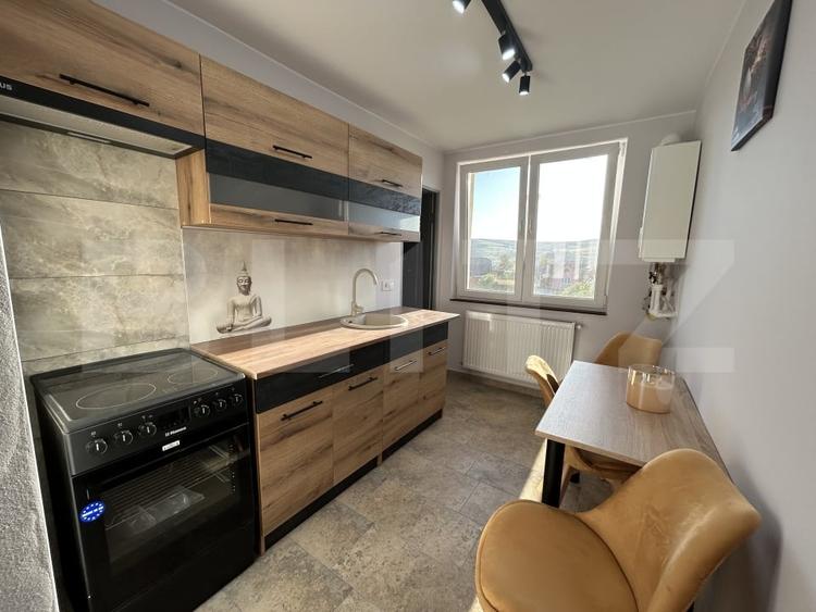 Apartament cu 2 camere semidecomandat, mobilat în Gherla