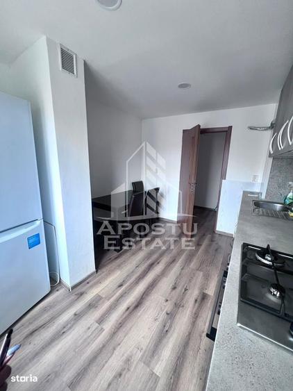 Apartament cu 3 camere decomandat în Soarelui