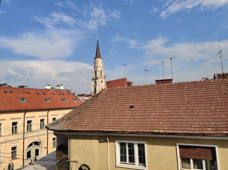 Apartament cu 2 camere semidecomandat în Ultracentral
