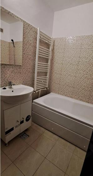 Garsonieră decomandată în Hipodrom