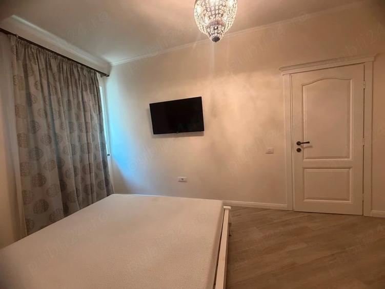 Apartament cu 3 camere decomandat în Dumbrăvița