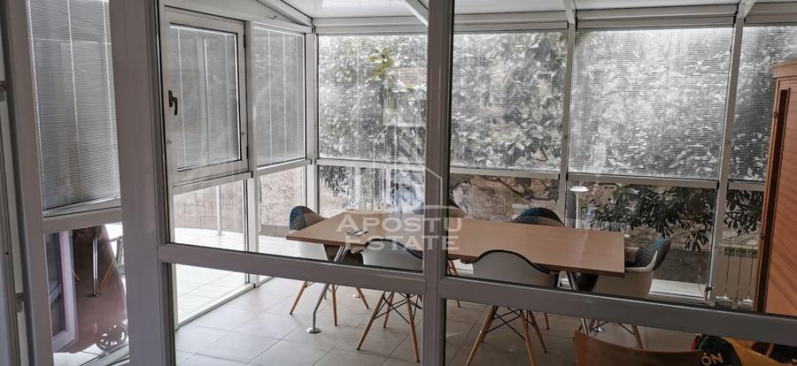 Apartament cu 5 camere semidecomandat în Bălcescu