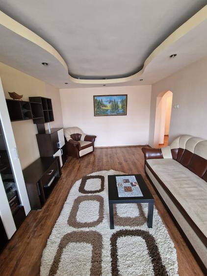 Apartament cu 2 camere decomandat în Vest