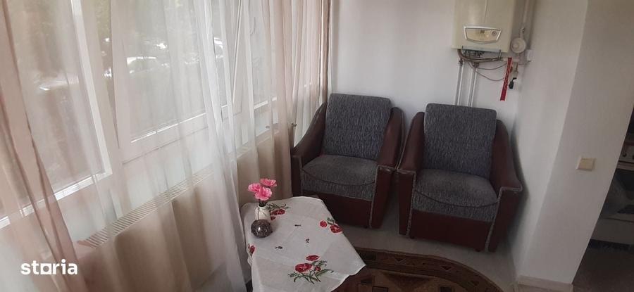 Vindem 2 camere Scriitorilor, parter cu balcon 68 mp. - 9