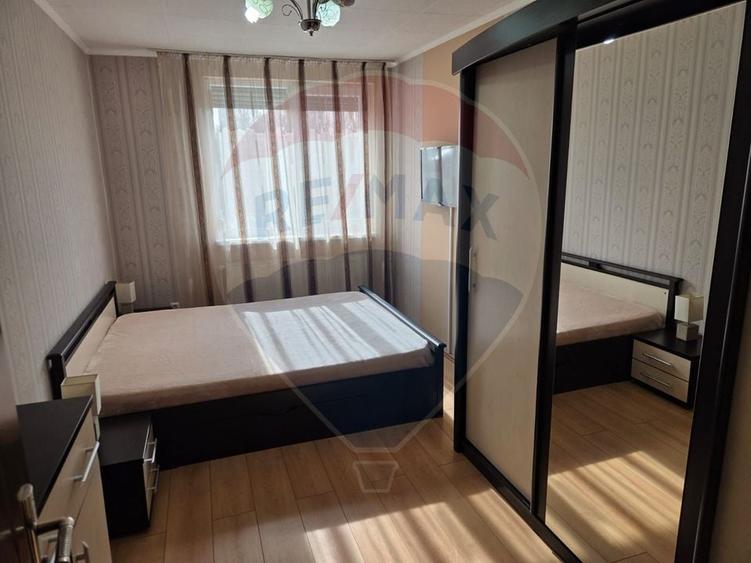 Apartament cu 2 camere decomandat, mobilat în Ultracentral