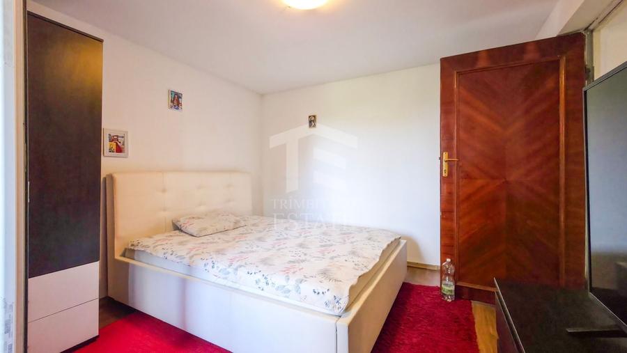 Casă individuală cu 6 camere cu Canalizare în Drumul Taberei