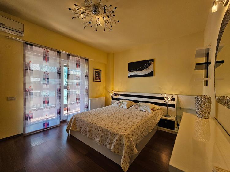 Apartament cu 3 camere semidecomandat, mobilat în Splaiul Independenței