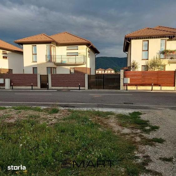Teren de 775 mp, în Central