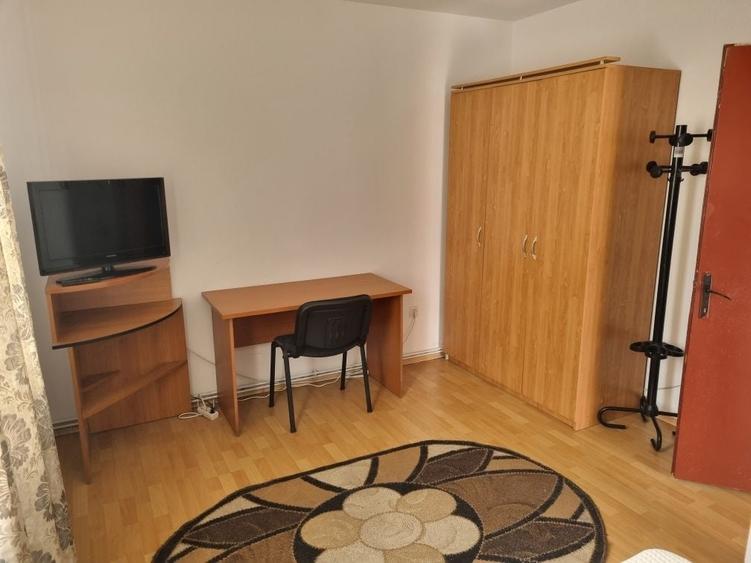 Inchiriez ap 2 camere decomandat,Terezian - 4