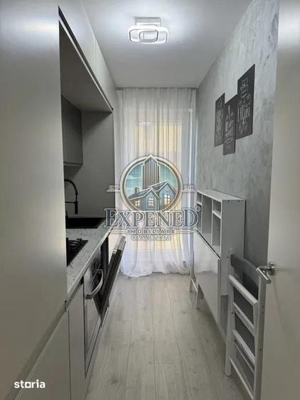 Apartament cu 2 camere decomandat în Titan